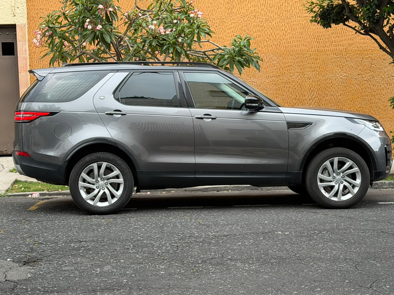 Land-rover  DISCOVERY HSE V6 4WD 2018