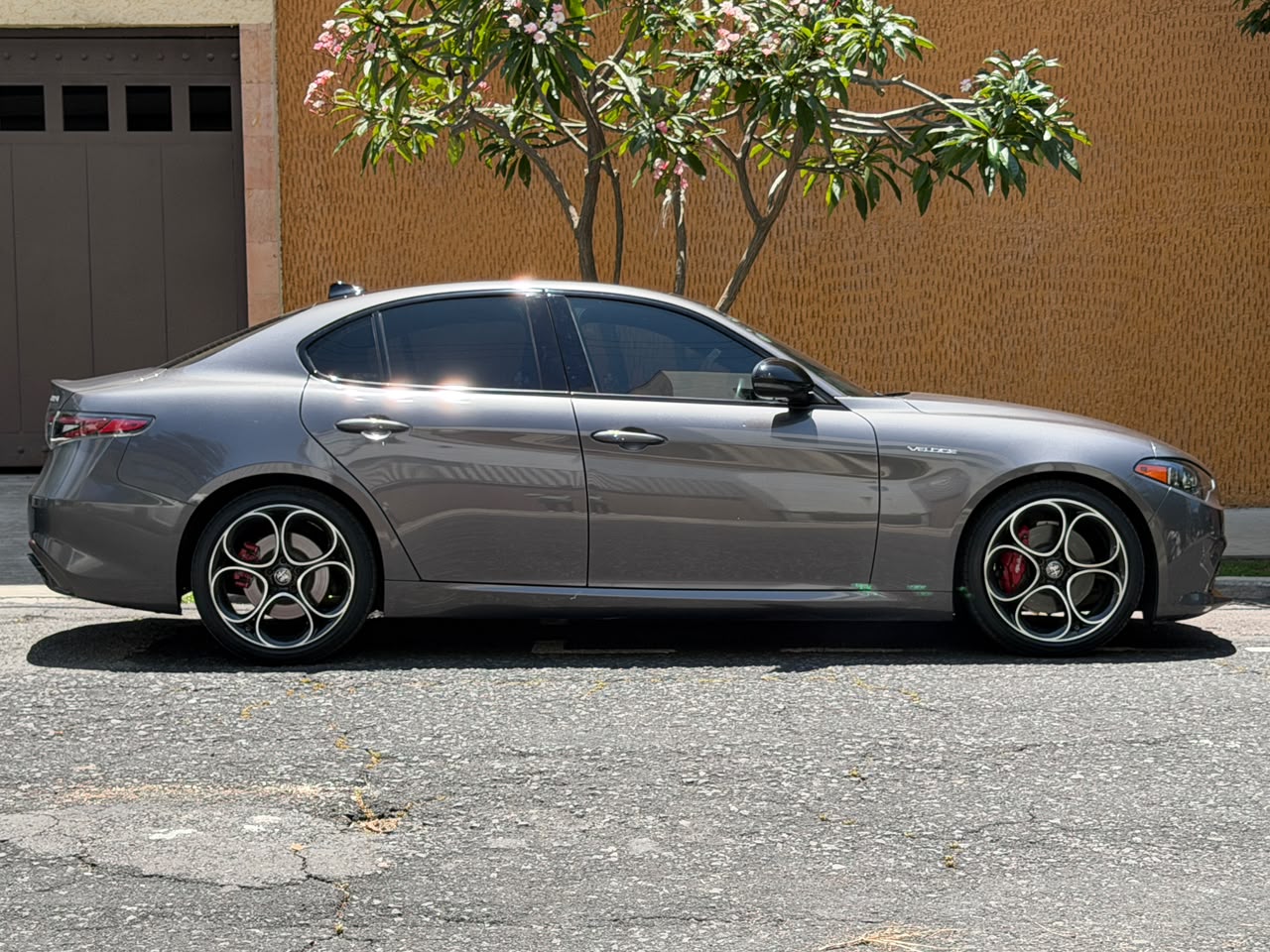 Alfa Romeo  GIULIA VELOCE 2024