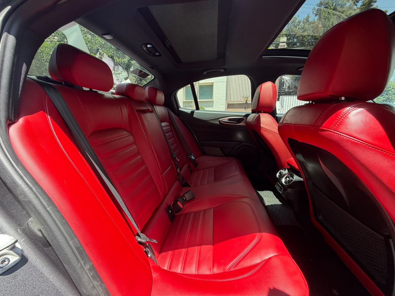 Alfa Romeo  GIULIA VELOCE 2024