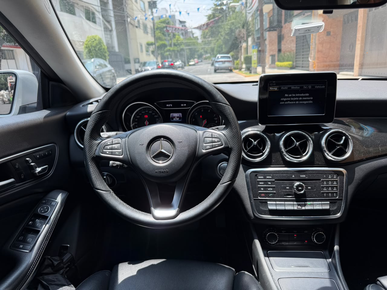 Mercedes-benz  CLA 200 SPORT 2019