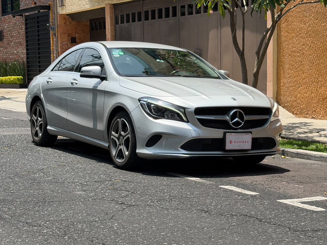 Mercedes-benz  CLA 200 SPORT 2019