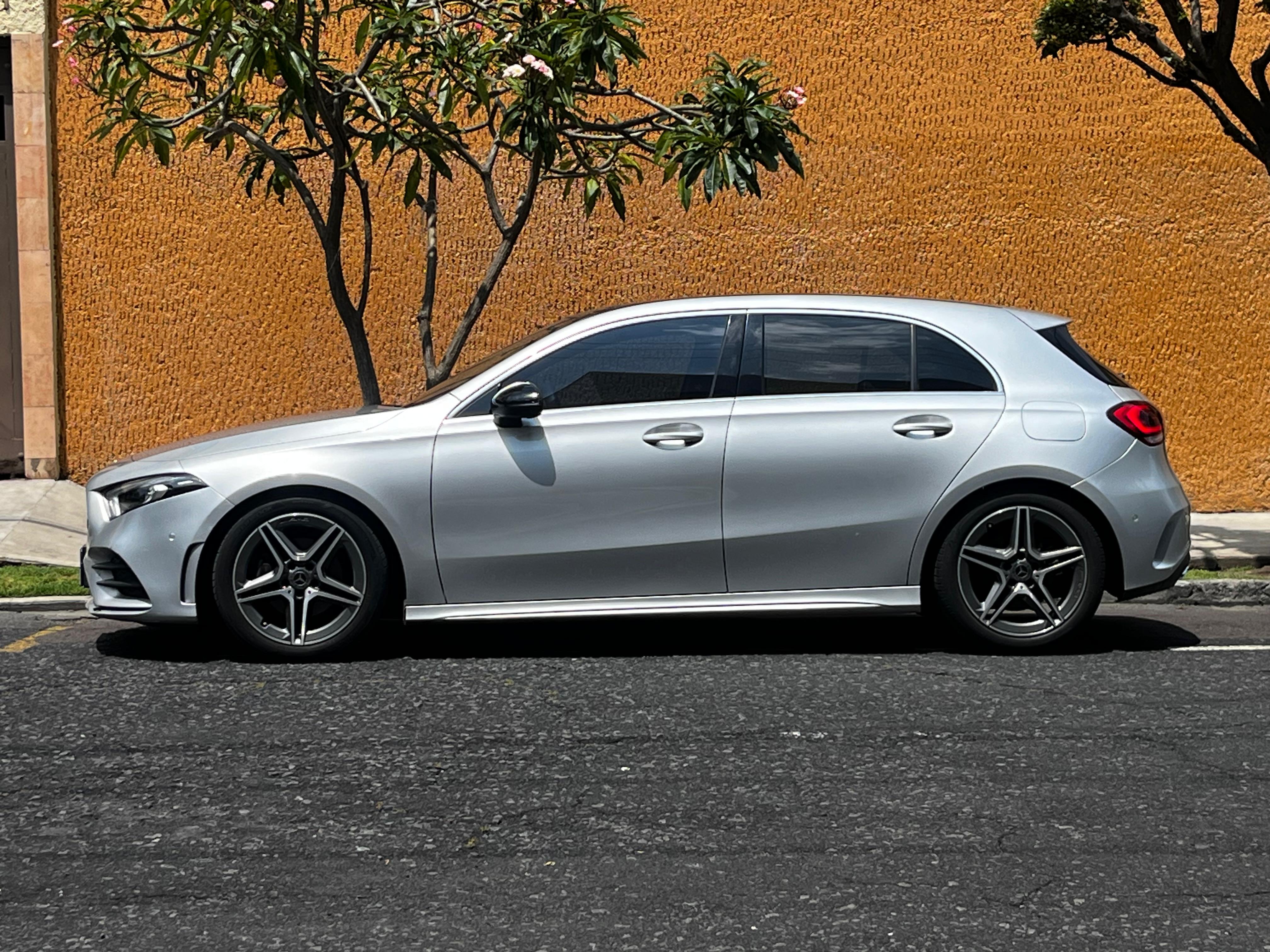 Mercedes-benz  A 200 SPORT 2020