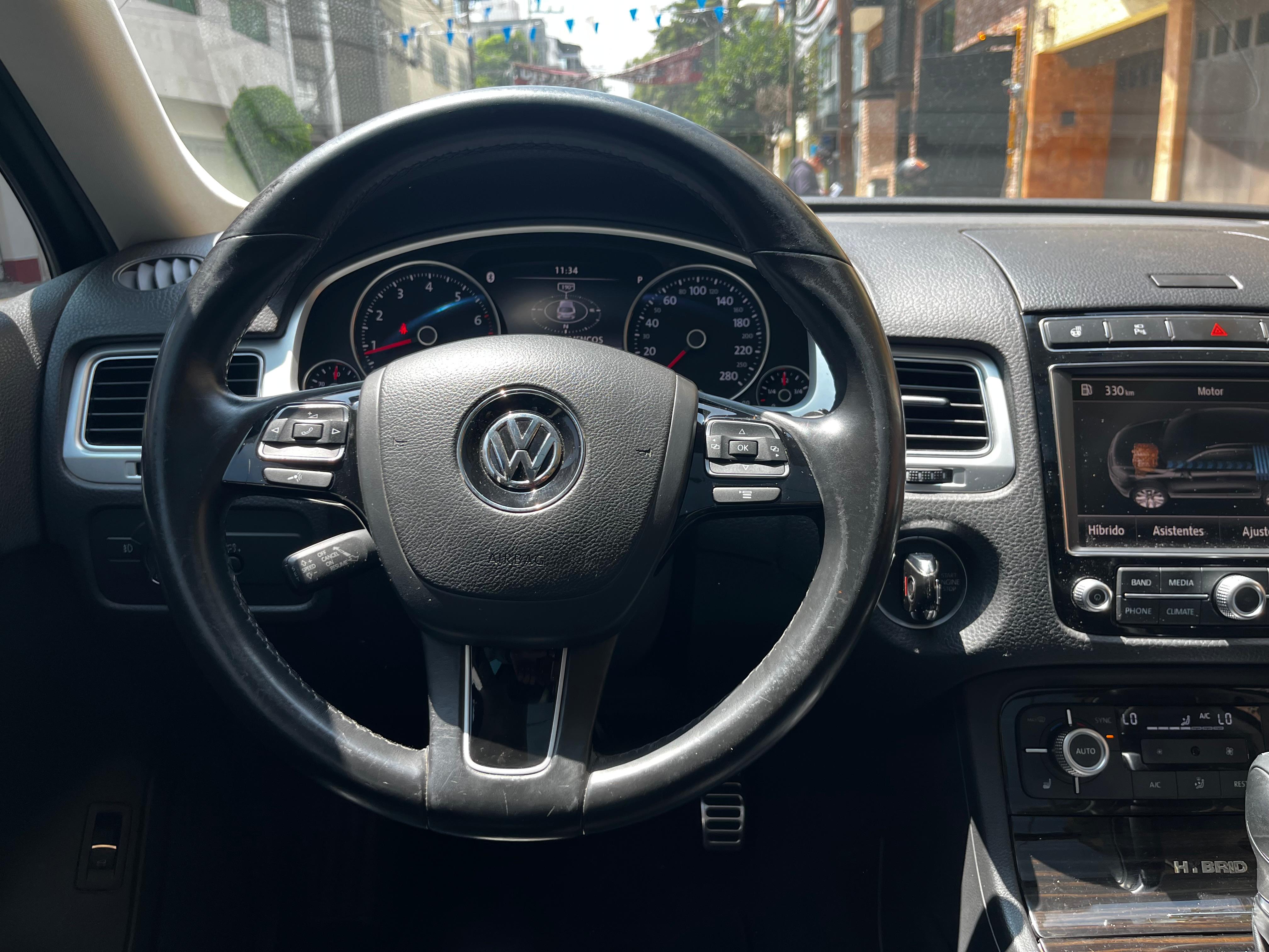 Volkswagen  TOUAREG HIBRIDO TIPTRONIC 2017