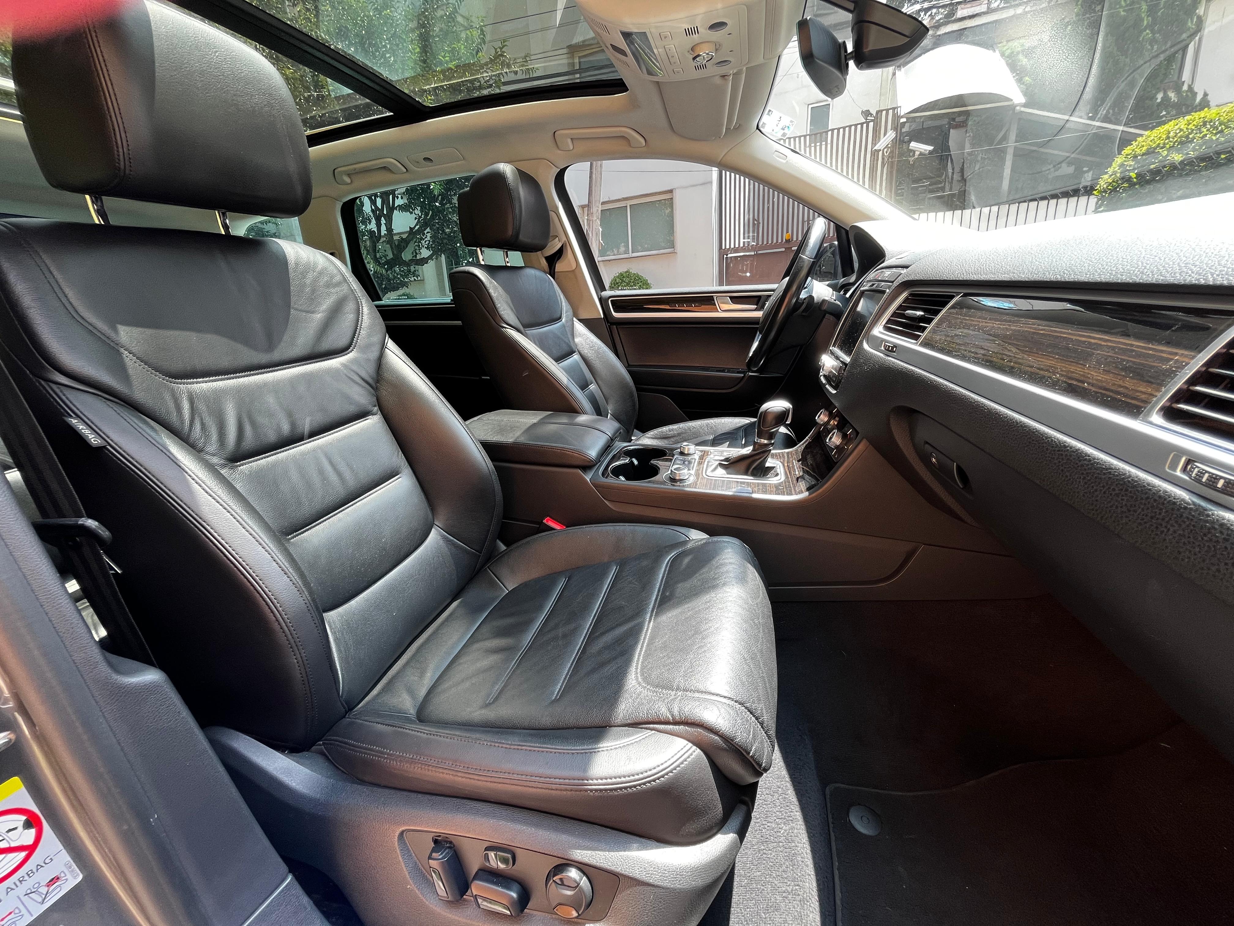 Volkswagen  TOUAREG HIBRIDO TIPTRONIC 2017