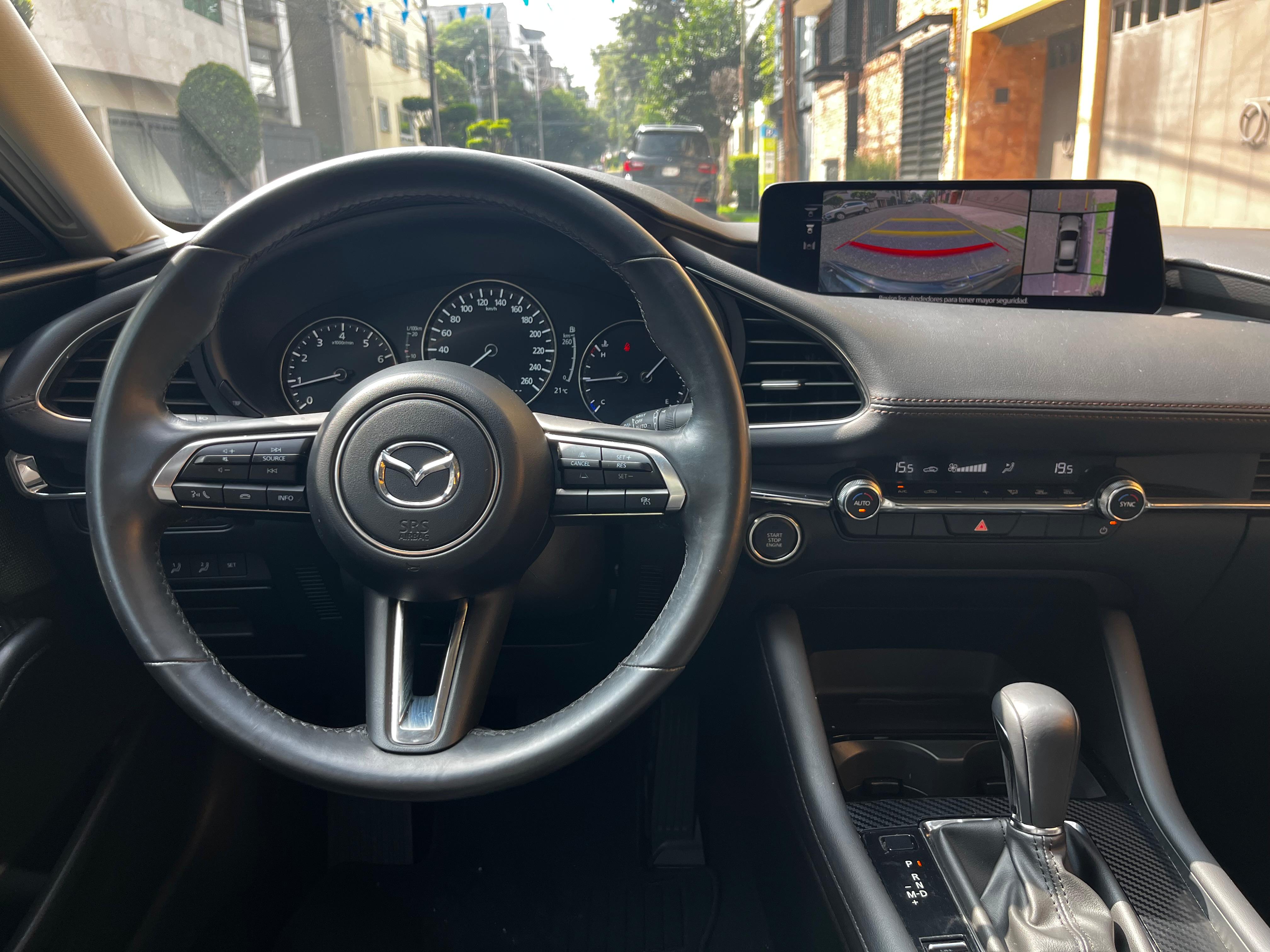Mazda  3 SIGNATURE 2024